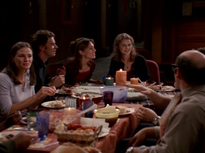 S01E09-Thanksgiving-307.jpg S01E09-Thanksgiving-307.jpg