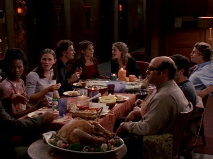 S01E09-Thanksgiving-310.jpg S01E09-Thanksgiving-310.jpg