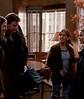 S01E09-Thanksgiving-026.jpg