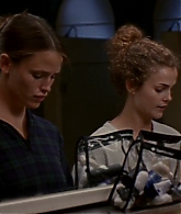 S01E09-Thanksgiving-123.jpg
