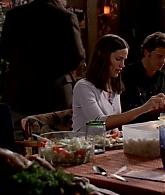 S01E09-Thanksgiving-291.jpg