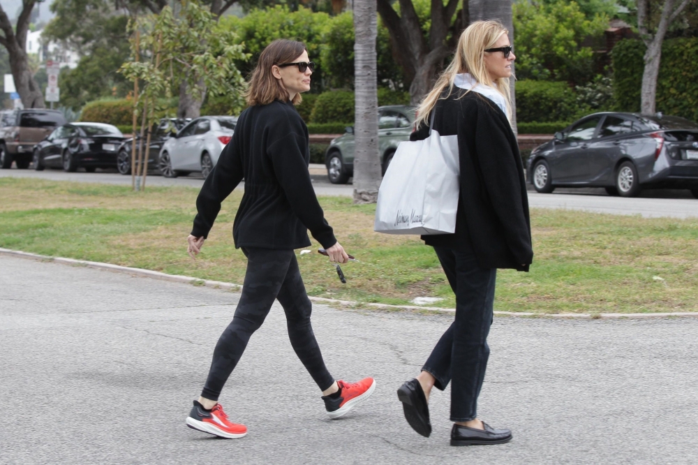 30-Out-and-About-with-Samuel-in-Brentwood-14.jpg