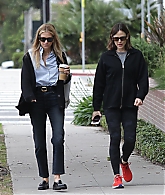 30-Out-and-About-with-Samuel-in-Brentwood-09.jpg
