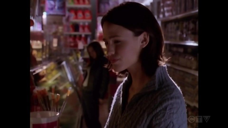 1x01-The-Time-She-Came-to-New-York-124.jpg 1x01-The-Time-She-Came-to-New-York-124.jpg