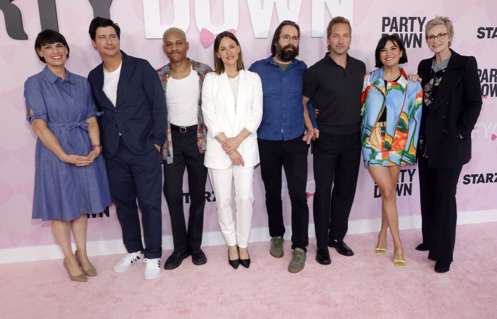 June-03-_Party_Down-Season-3-FYC-Event-Red-Carpet-191.jpg