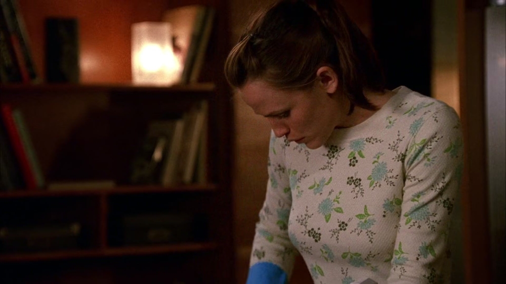 4x15-Pandora-033.jpg