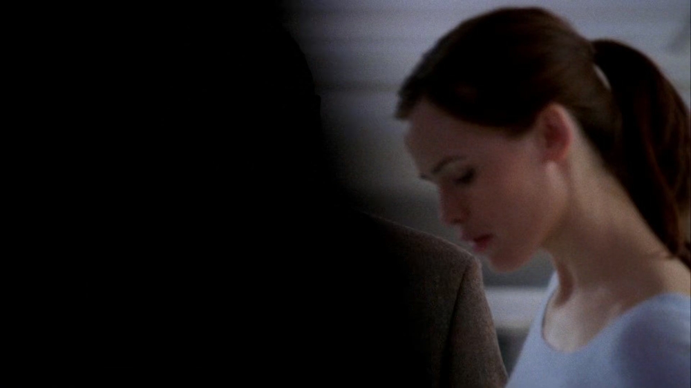 4x15-Pandora-048.jpg