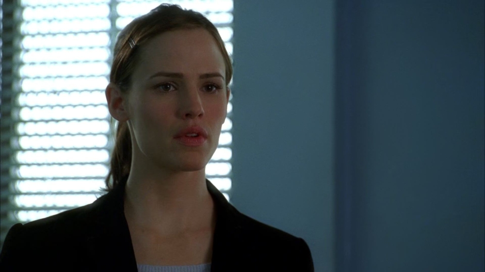 4x15-Pandora-083.jpg