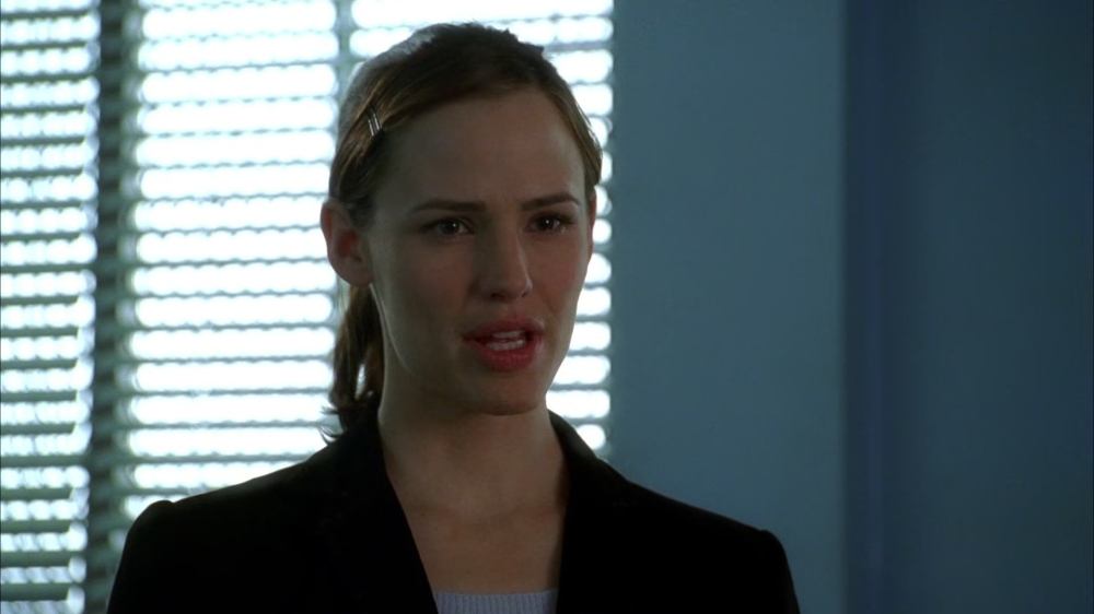 4x15-Pandora-085.jpg