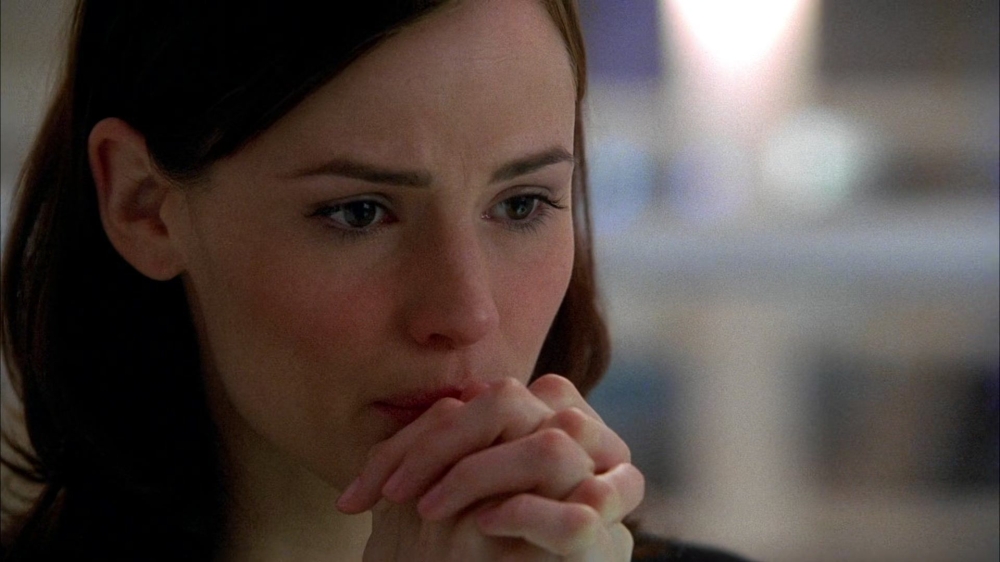 4x15-Pandora-172.jpg