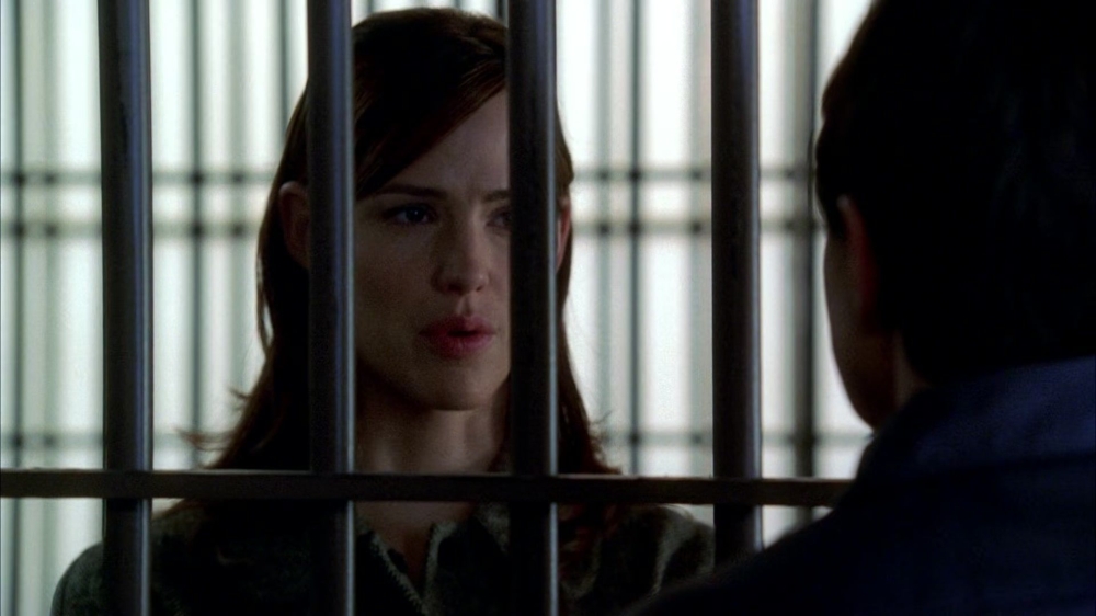 4x15-Pandora-182.jpg