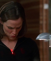4x15-Pandora-140.jpg