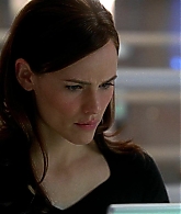 4x15-Pandora-164.jpg