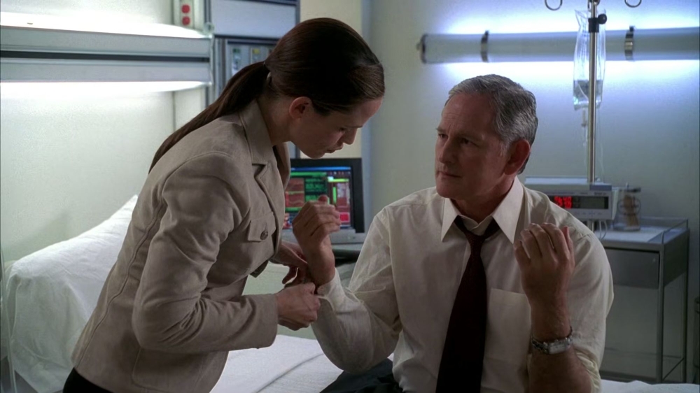 4x19-In-Dreams-007.jpg