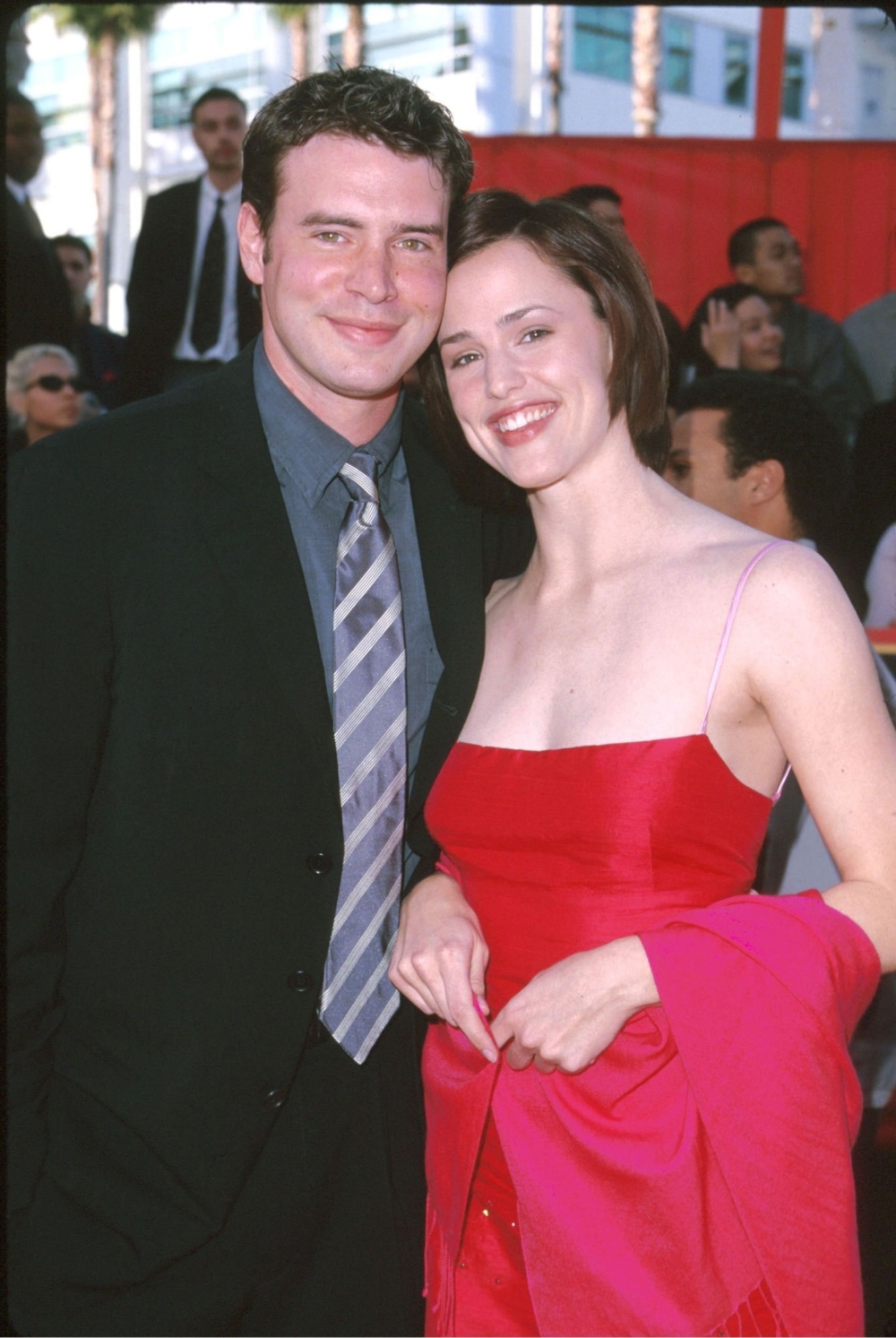 Click to view full size image
==============
05-03-The-2nd-Annual-TV-Guide-Awards-5.jpg 05-03-The-2nd-Annual-TV-Guide-Awards-5.jpg