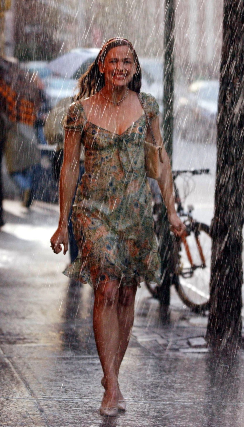 Click to view full size image
==============
On-Set-22-November-Thirteen-Going-on-Thirty-47.jpg On-Set-22-November-Thirteen-Going-on-Thirty-47.jpg