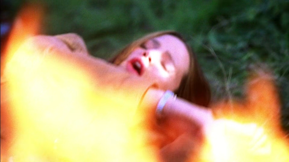 14-I-See-Dead-People-246.jpg