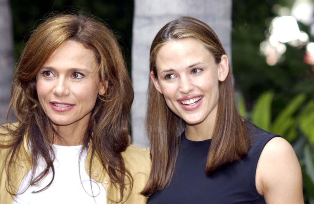 27-09-Alias-Press-Conference-12~0.jpg