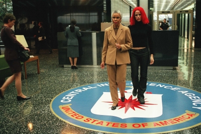 Click to view full size image
==============
Alias_1x01_Stills_28729.jpg Alias_1x01_Stills_28729.jpg