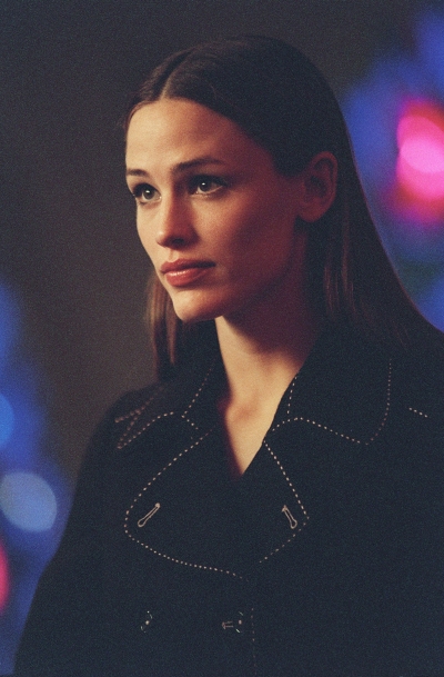 Click to view full size image
==============
Alias_1x14_Stills_28229.jpg Alias_1x14_Stills_28229.jpg