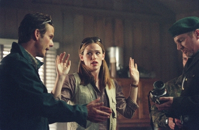 Click to view full size image
==============
Alias_1x18_Stills_28229.jpg Alias_1x18_Stills_28229.jpg