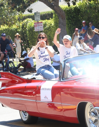 Click to view full size image
==============
4thJulyParade_July_2022_2817329.jpg 4thJulyParade_July_2022_2817329.jpg