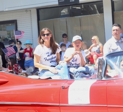 Click to view full size image
==============
4thJulyParade_July_2022_2818329.jpg 4thJulyParade_July_2022_2818329.jpg