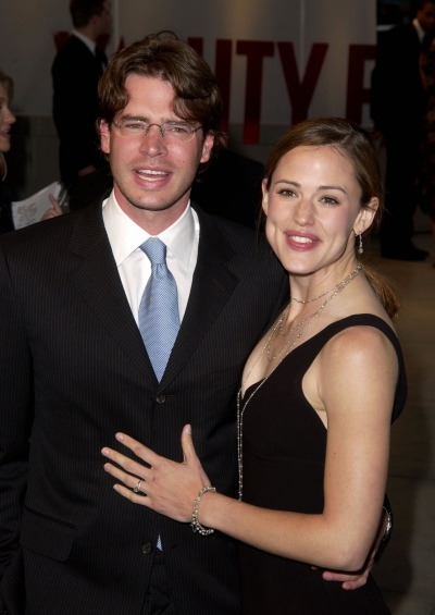 Click to view full size image
==============
VanityFairOscarParty_2002_28129.jpg VanityFairOscarParty_2002_28129.jpg