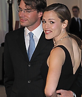 VanityFairOscarParty_2002_281029.jpg