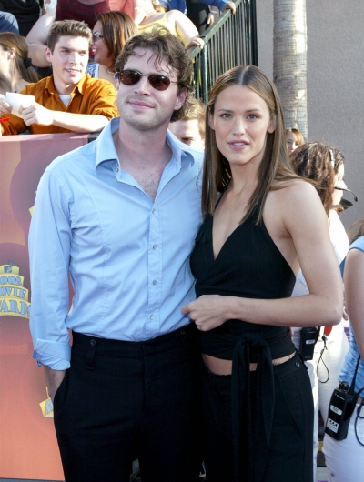 Click to view full size image
==============
2002MTVMovieAwards_2002_284429.jpg 2002MTVMovieAwards_2002_284429.jpg
