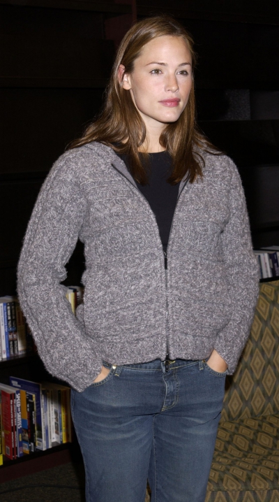 AliasDeclassified_BooksigningEvent_2002_28429.jpg