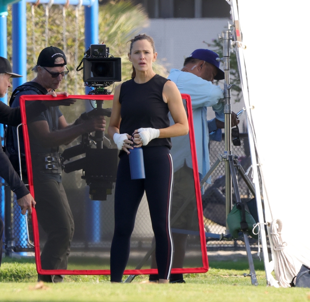 Click to view full size image
==============
jengarneronline_lastthing_setnov_28429.jpg jengarneronline_lastthing_setnov_28429.jpg
