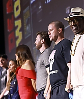 jengarneronline_sdcc_panel_282129.jpg