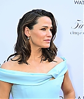 Filename=jengarneronline_dailyfrontrowawards_redcarpet_28429.jpg
Filesize=540KiB
Dimensions=2048x1365
Date added=May 11, 2025 jengarneronline_dailyfrontrowawards_redcarpet_28429.jpg